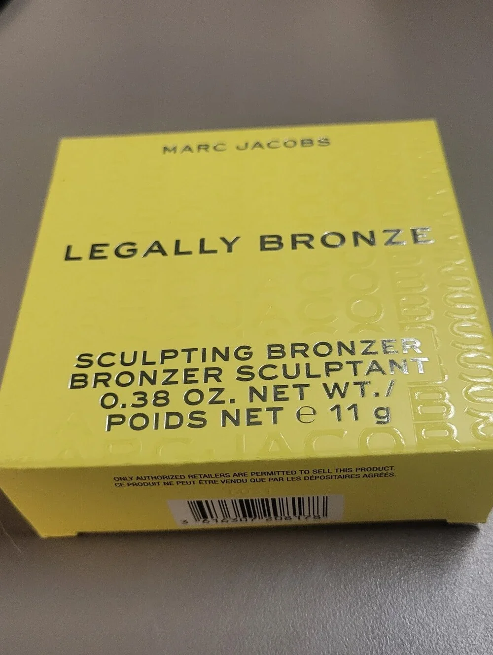 NIB Marc Jacobs Legally Bronze Sculpting Bronzer - MEDIUM - Picture 1 of 2